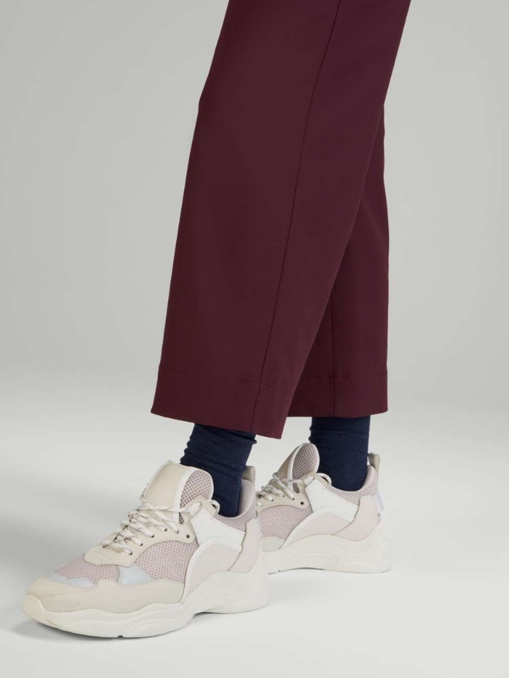 Lululemon City Sleek 5 Pocket Wide Leg Pant Cassis Size 28 - Picture 4 of 11